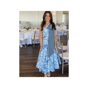 Lesea Berry	Tracey Dress in Azul Florentina